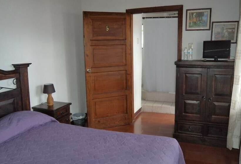 اتاق استاندارد, Chez Juanca Hotel Cafe