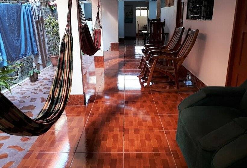 Номер Стандарт Трехместный, Hostel Tadeo San Juan Del Sur