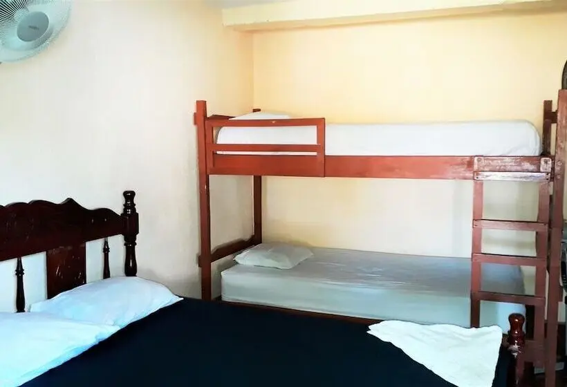 スタンダードトリプルルーム, Hostel Tadeo San Juan Del Sur