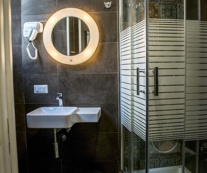 اتاق استاندارد سه نفره, Hostel Trastevere