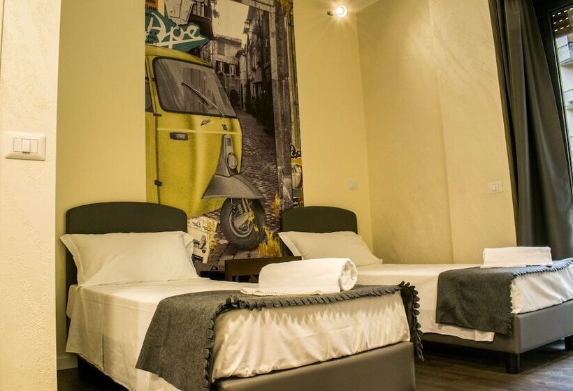 تختخواب در اتاق مشترک, Hostel Trastevere