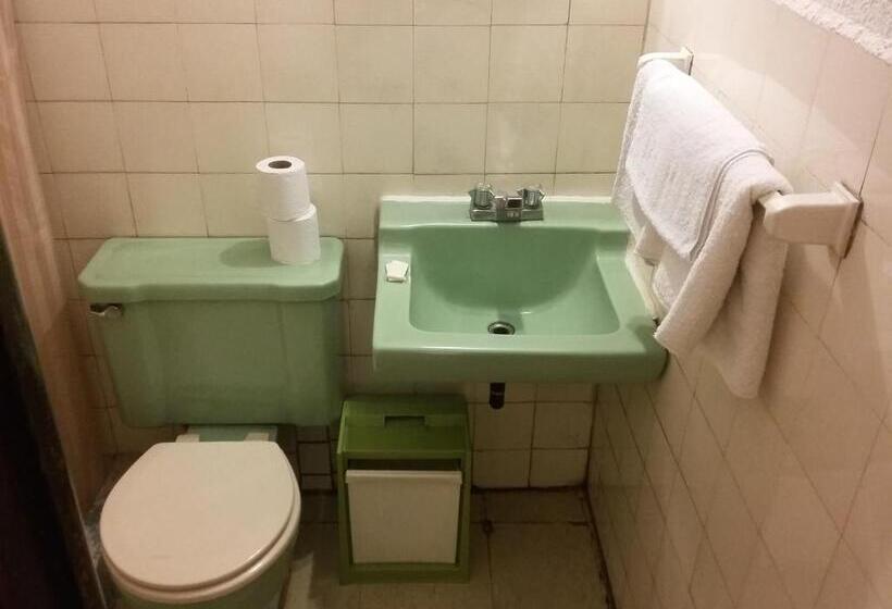 اتاق استاندارد چهار تخته, Centenario