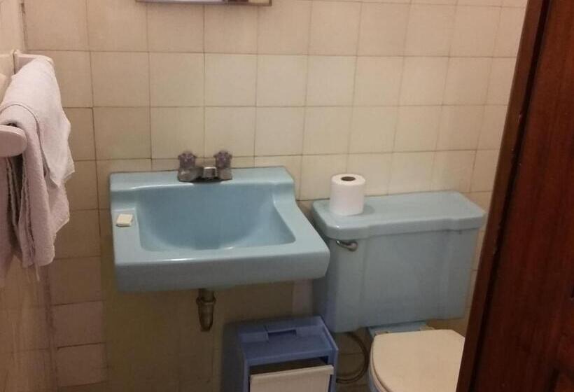 اتاق استاندارد چهار تخته, Centenario