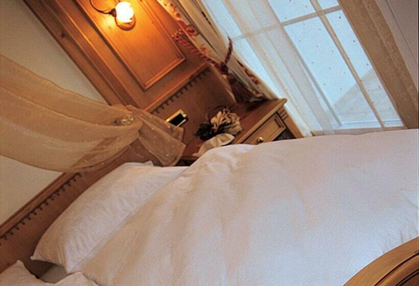 غرفة قياسية مزوَّدة بشُرفة, Comfort Erica Dolomiti Val D Adige