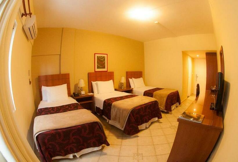 스탠다드 트리플 룸, Convair