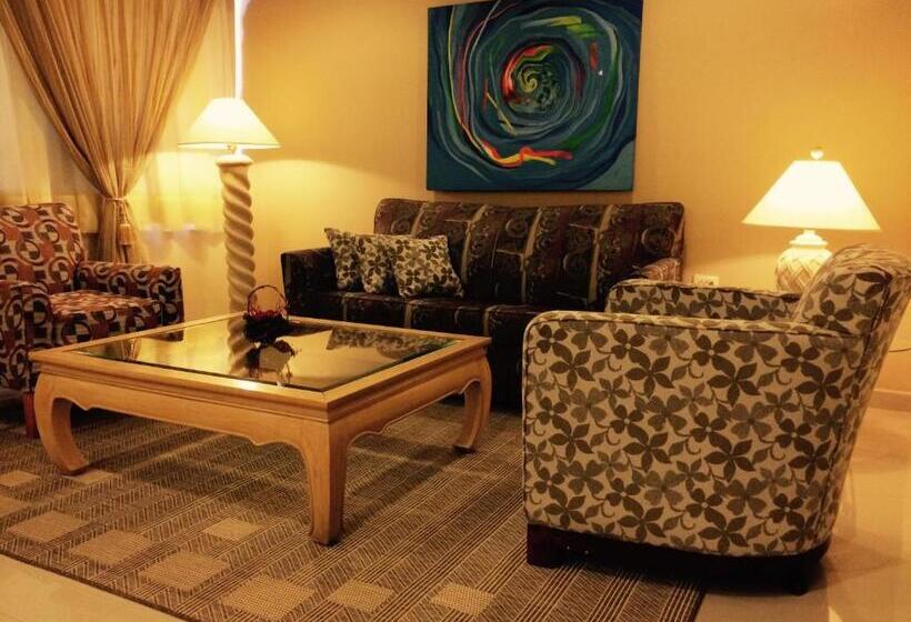 디럭스 주니어 스위트, Convair