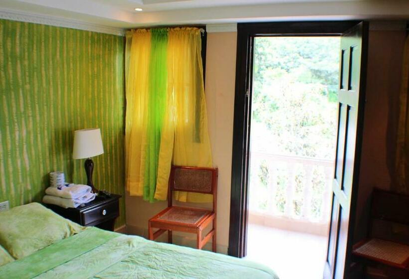 غرفة قياسية مزوَّدة بشُرفة, Hostal Boquete