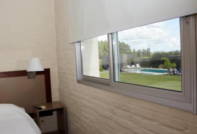 디럭스 스위트, Juana De Ibarbourou