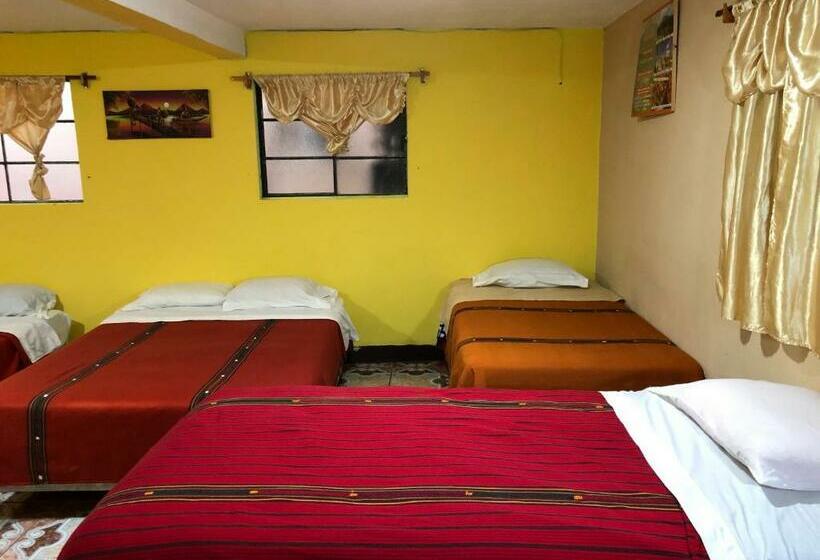 اتاق خانوادگی, Los Angeles Panajachel