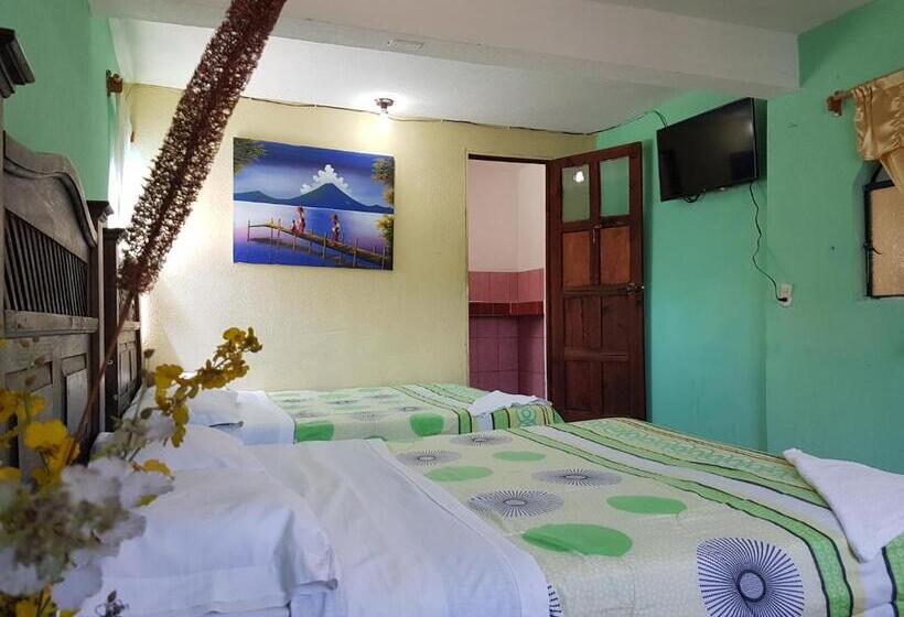 اتاق استاندارد چهار تخته, Los Angeles Panajachel