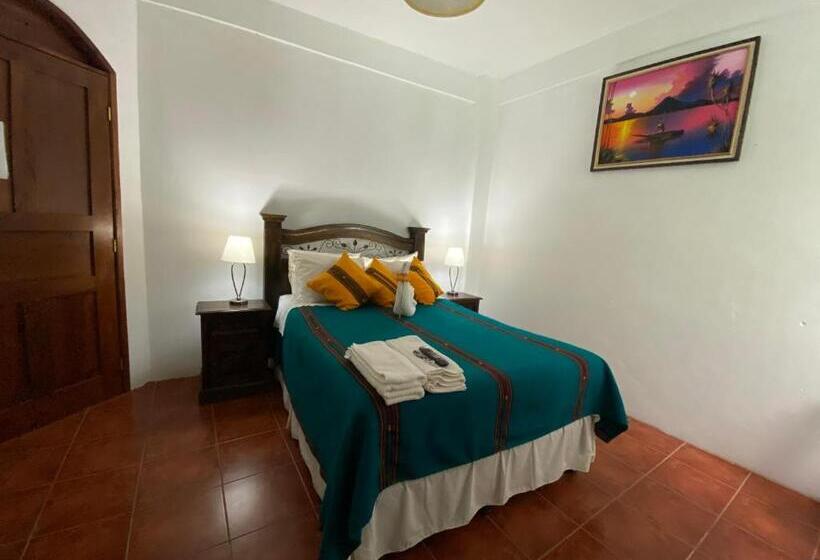 اتاق لوکس, Los Angeles Panajachel