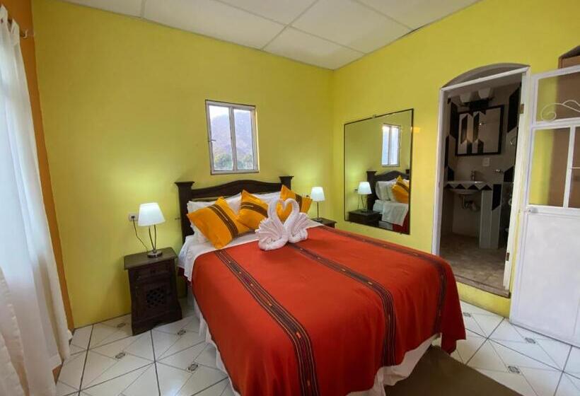 اتاق سوپریور سه تخته, Los Angeles Panajachel