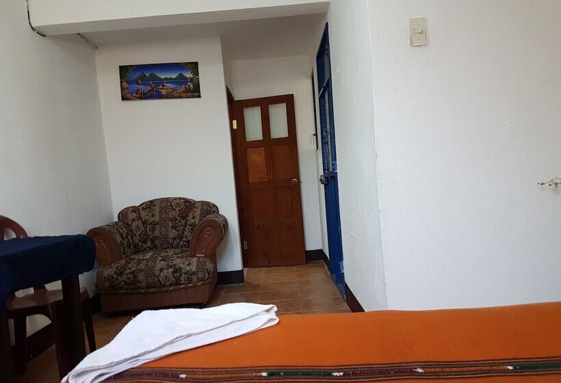 اتاق استاندارد سه نفره, Los Angeles Panajachel