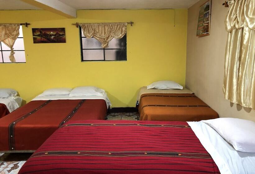 اتاق خانوادگی, Los Angeles Panajachel