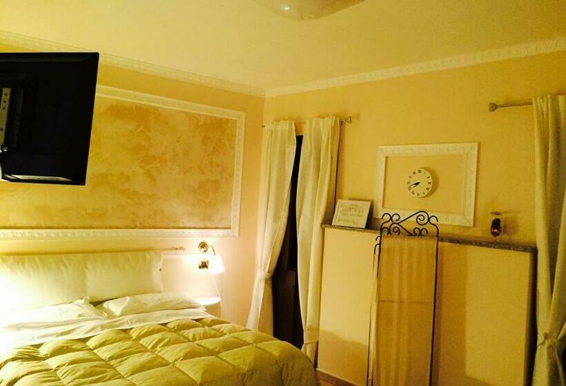 חדר סטנדרט עם מרפסת, Martin