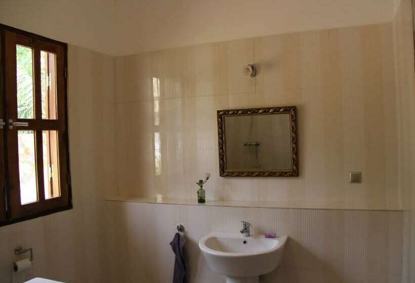 اتاق لوکس, Hôtel Parc Résidence