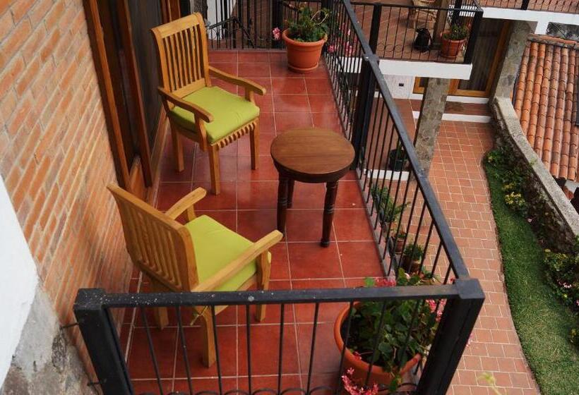 ویلای 2 خوابه, Atitlan Villas