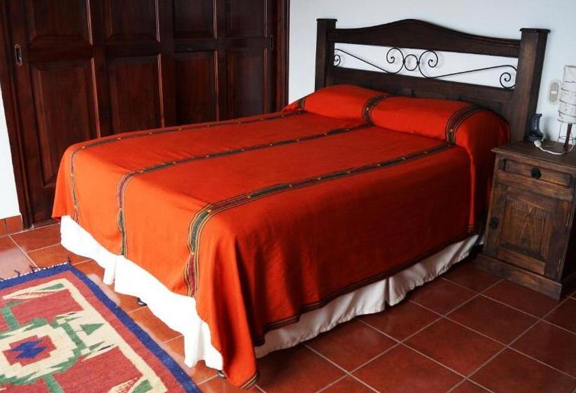 ویلای 2 خوابه, Atitlan Villas