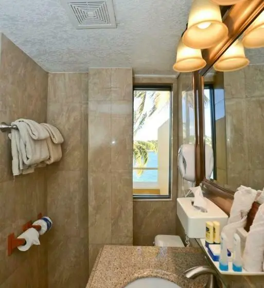 اتاق استاندارد با چشم‌انداز, Lindbergh Bay