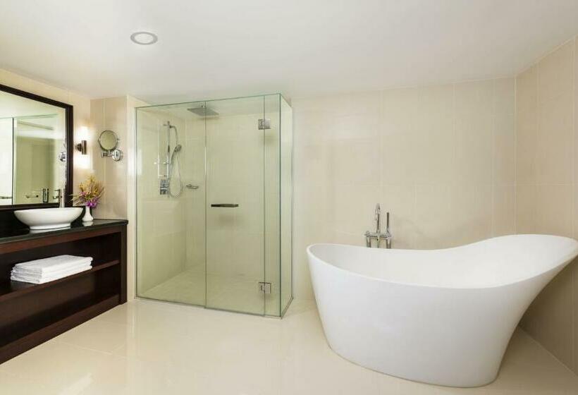 Executive Suite King Bed, Sheraton Samoa Beach Resort