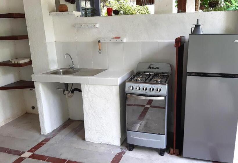 غرفة قياسية مطلّة علي الحديقة, Togo B&b Farallon