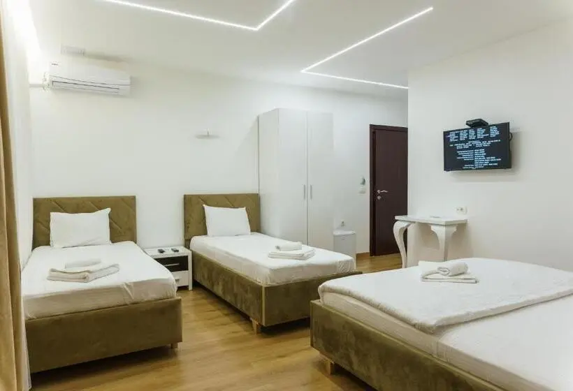اتاق استاندارد چهار تخته, Camp Karagaq
