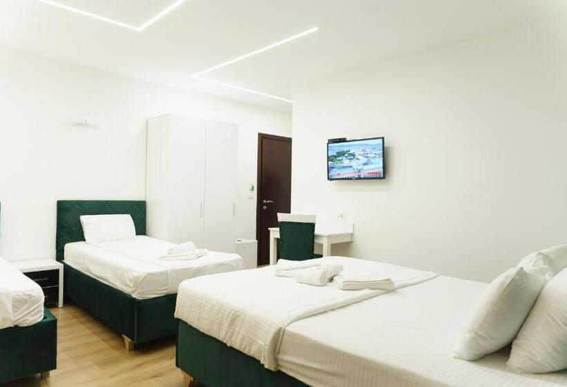 اتاق استاندارد چهار تخته, Camp Karagaq