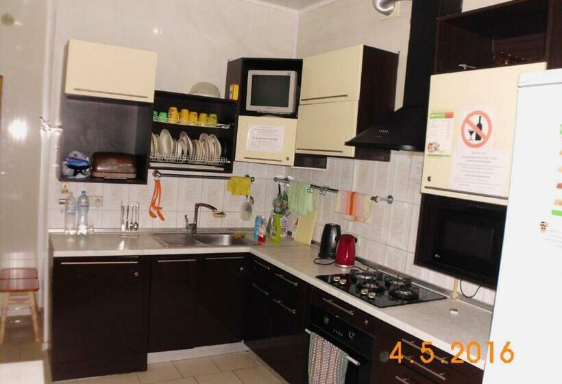Quarto Quádruplo Estandar, Kharkov Citizen