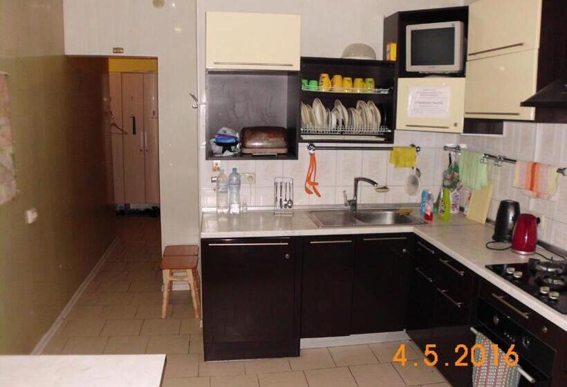 Quarto Quádruplo Estandar, Kharkov Citizen