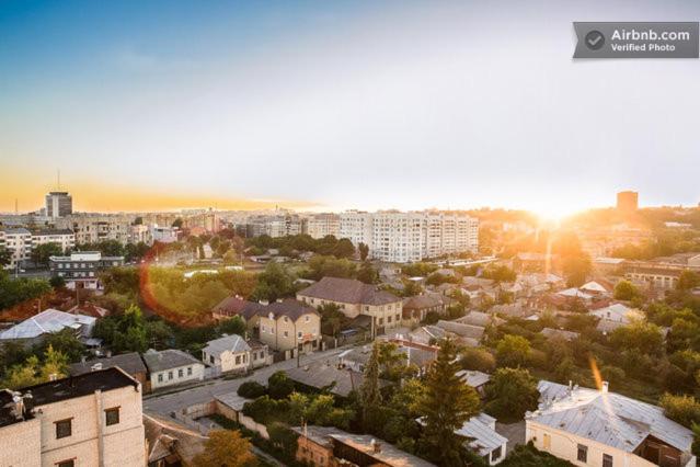 Quarto Triplo Estandar, Kharkov Citizen
