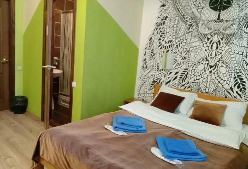 اتاق خانوادگی, Mini Hotel Ocean