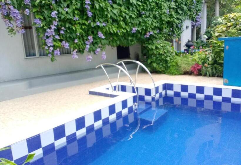 家庭间, Abha Villa