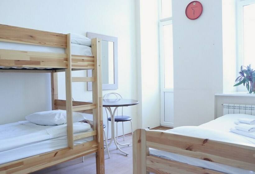 اتاق خانوادگی با سرویس بهداشتی مشترک, Maison Blanche Kyiv City Center