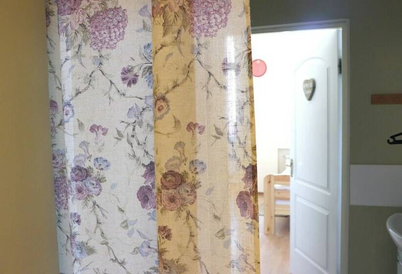 اتاق خانوادگی با سرویس بهداشتی مشترک, Maison Blanche Kyiv City Center