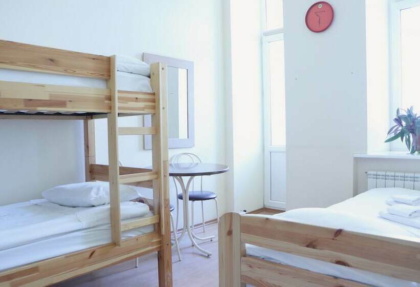 اتاق خانوادگی با سرویس بهداشتی مشترک, Maison Blanche Kyiv City Center