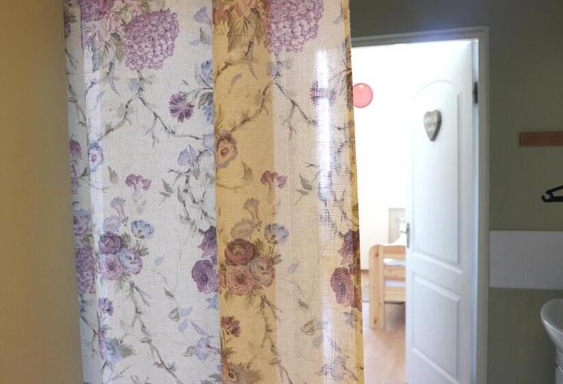 اتاق خانوادگی با سرویس بهداشتی مشترک, Maison Blanche Kyiv City Center