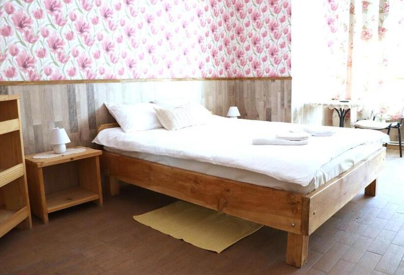 اتاق لوکس, Maison Blanche Kyiv City Center