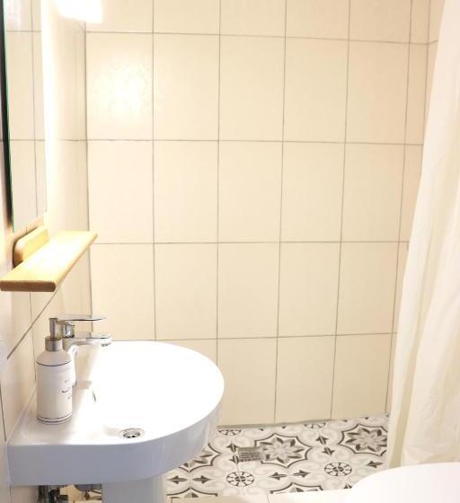 اتاق لوکس با بالکن, Maison Blanche Kyiv City Center