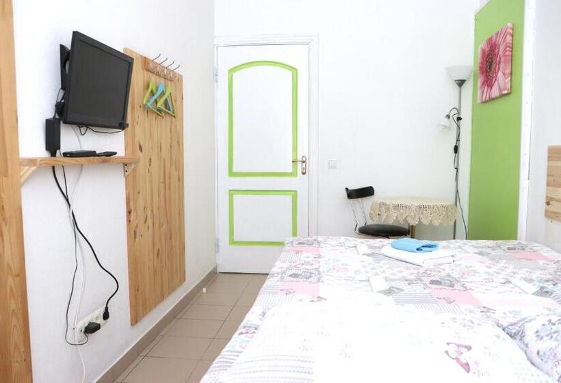 اتاق استاندارد یک نفره, Maison Blanche Kyiv City Center