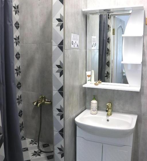 اتاق لوکس, Maison Blanche Kyiv City Center