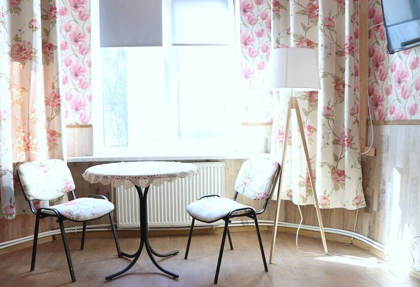 اتاق لوکس, Maison Blanche Kyiv City Center