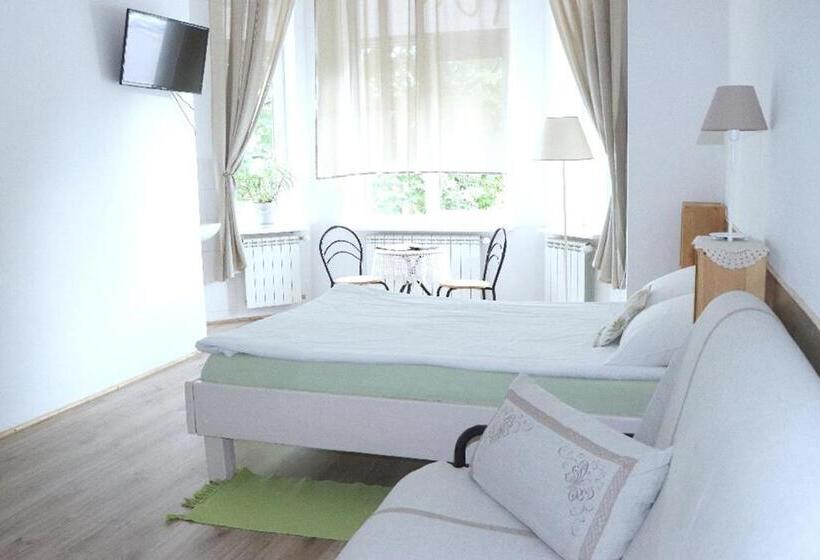 اتاق لوکس, Maison Blanche Kyiv City Center