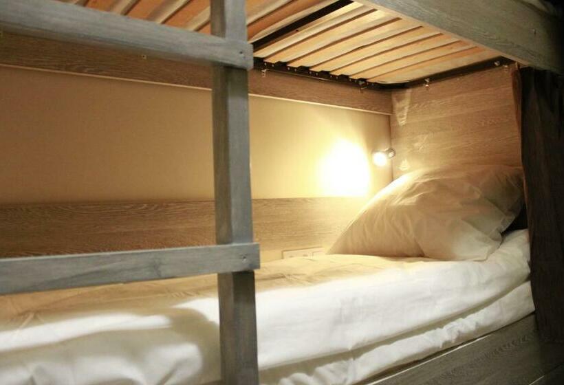 سرير فى غرفة مشتركه, Ciello Hostel