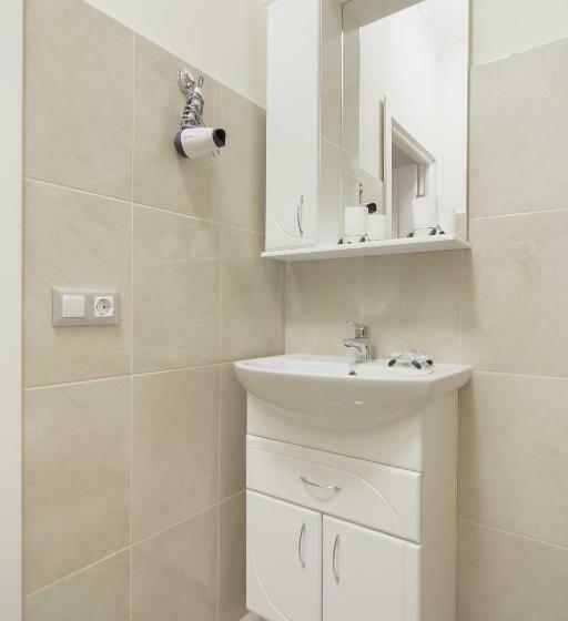 اتاق استاندارد, Consul