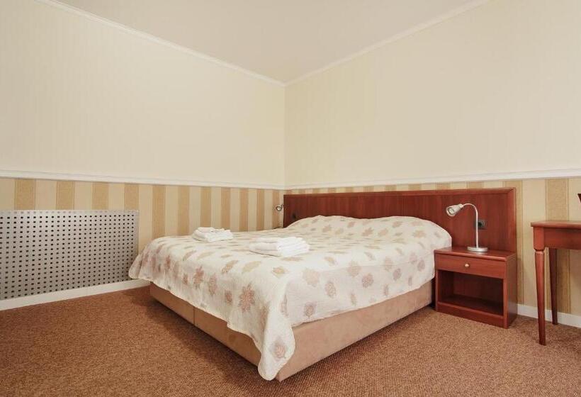 آپارتمان 1 خوابه, Consul