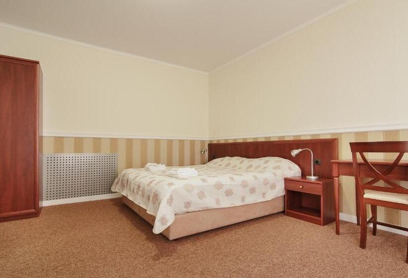 آپارتمان 1 خوابه, Consul