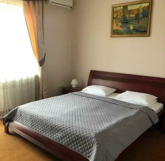 اتاق لوکس چهار تخته, срібний водограй