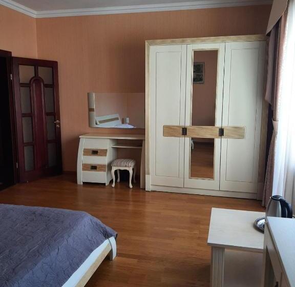 سوییت جونیور, срібний водограй