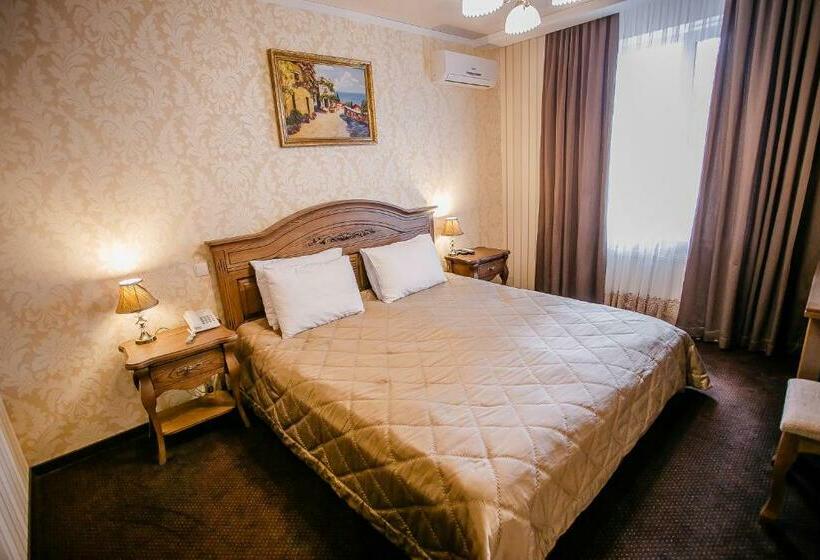 اتاق استاندارد با تخت بزرگ, Aristokrat