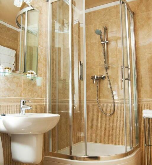 اتاق استاندارد با تخت بزرگ, Aristokrat